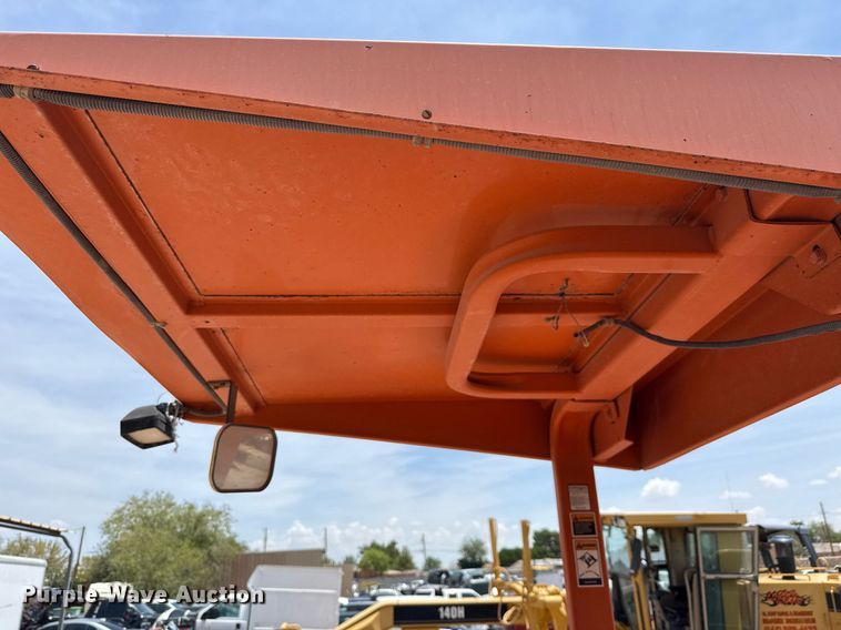 image for item ED5785 2011 Broce KR350 broom