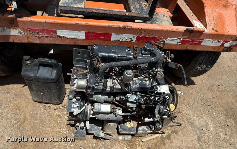 image for item ED5785 2011 Broce KR350 broom