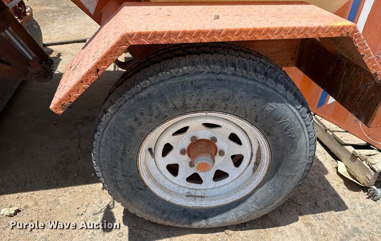 image for item ED5785 2011 Broce KR350 broom