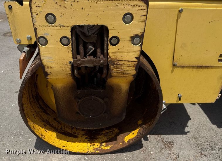image for item ED5786 2007 Bomag BW 138 AC 