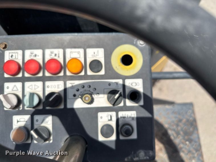 image for item ED5786 2007 Bomag BW 138 AC 