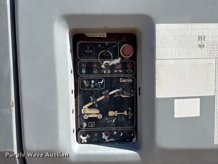 image for item ED5789 2012 Genie S-80X boom lift