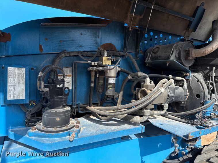 image for item ED5789 2012 Genie S-80X boom lift