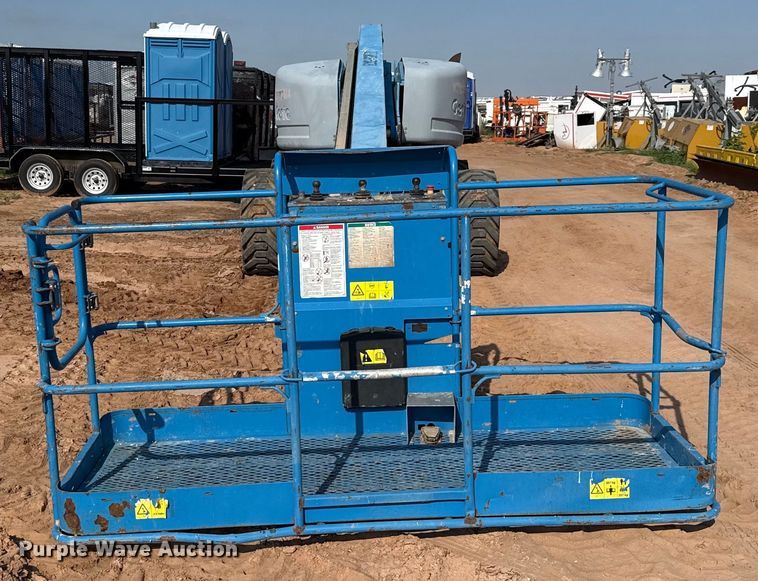 image for item ED5790 2007 Genie S-65  boom lift