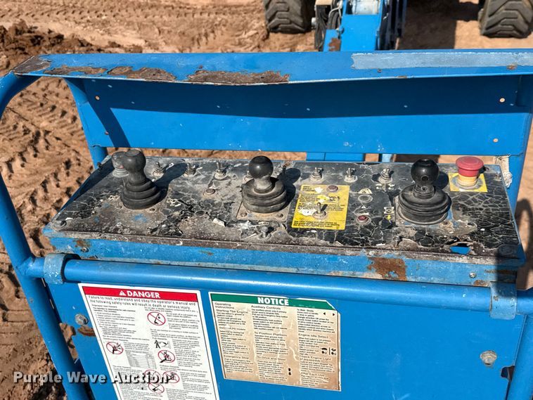 image for item ED5790 2007 Genie S-65  boom lift