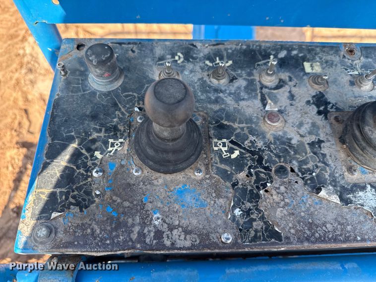 image for item ED5790 2007 Genie S-65  boom lift