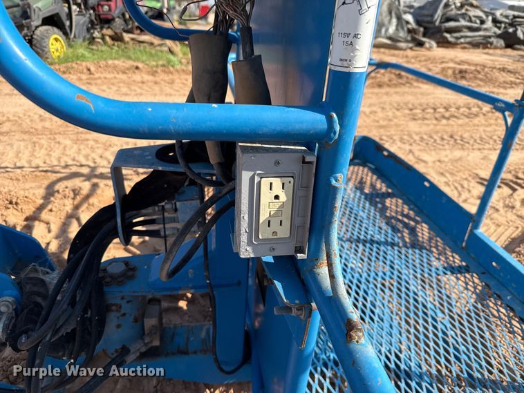 image for item ED5790 2007 Genie S-65  boom lift