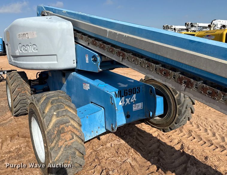 image for item ED5790 2007 Genie S-65  boom lift