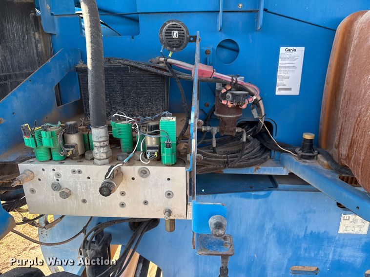 image for item ED5790 2007 Genie S-65  boom lift