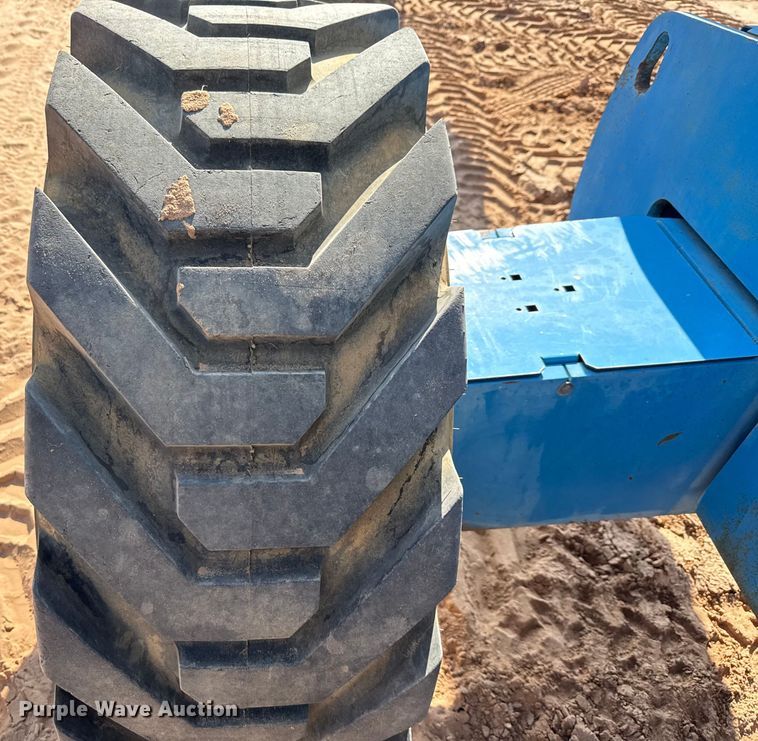 image for item ED5790 2007 Genie S-65  boom lift