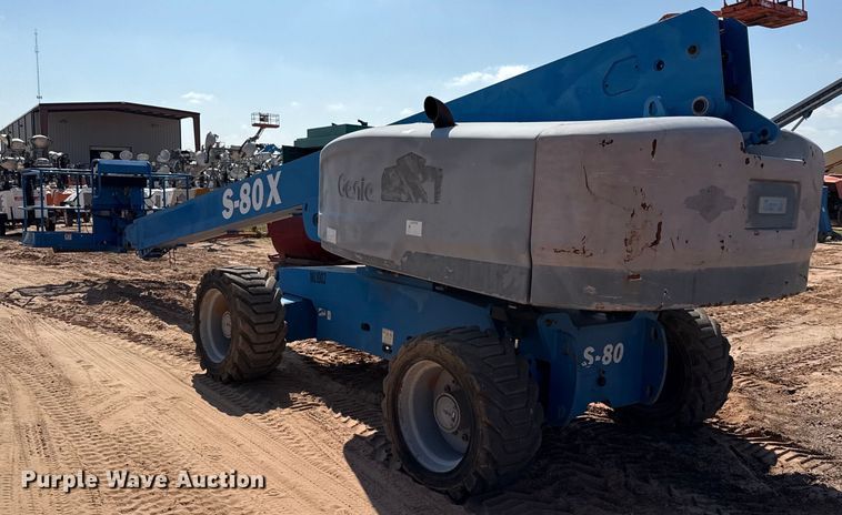 image for item ED5791 2010 Genie S-80X boom lift