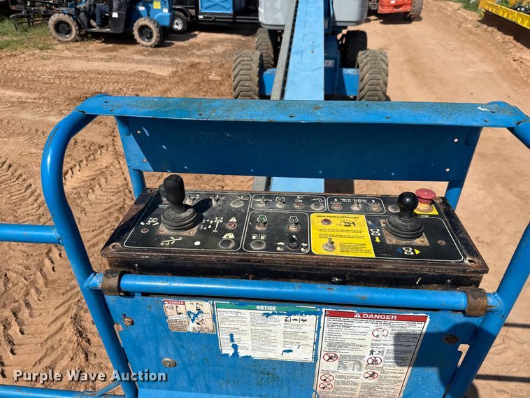 image for item ED5791 2010 Genie S-80X boom lift