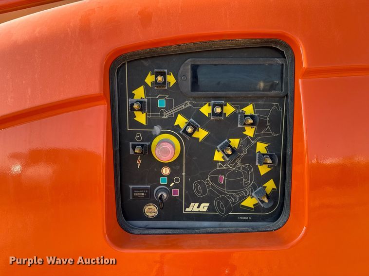 image for item ED5792 2003 JLG 600AJ boom lift