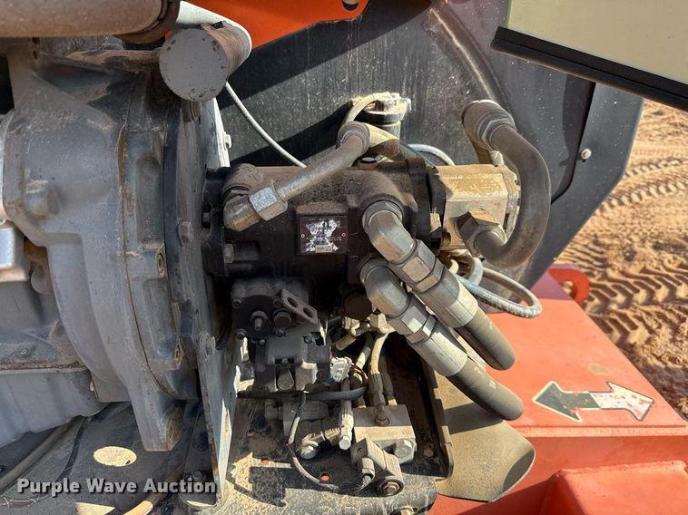 image for item ED5792 2003 JLG 600AJ boom lift