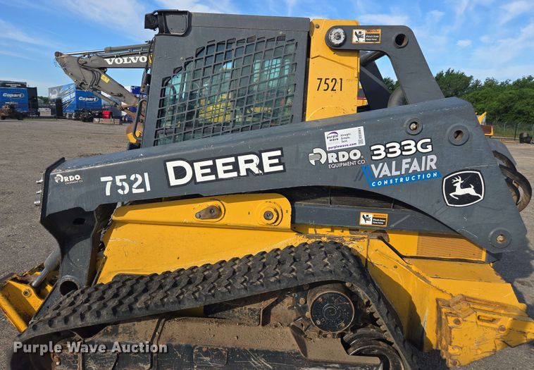 image for item EE0061 2018 John Deere 333G tracked skid steer loader