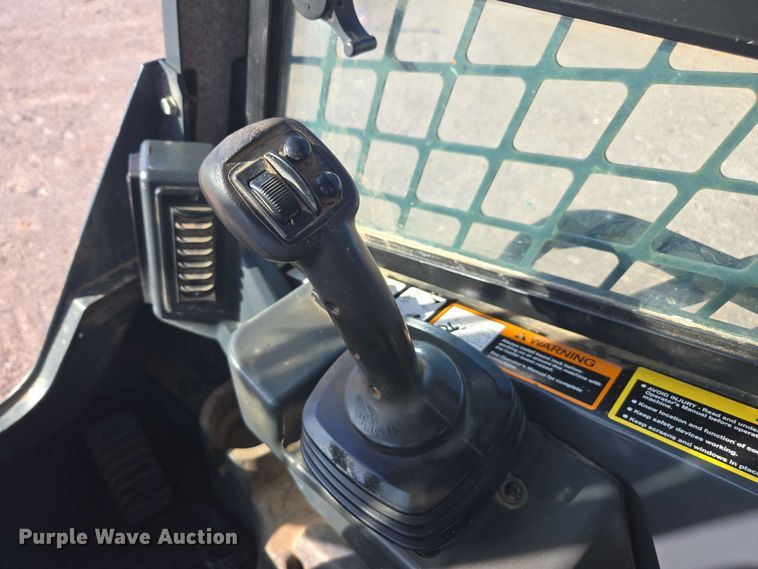 image for item EE0061 2018 John Deere 333G tracked skid steer loader