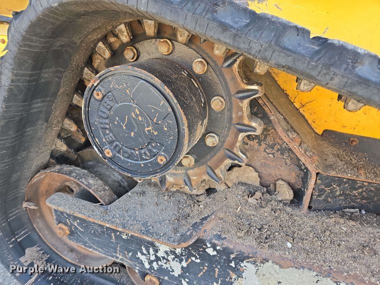 image for item EE0061 2018 John Deere 333G tracked skid steer loader