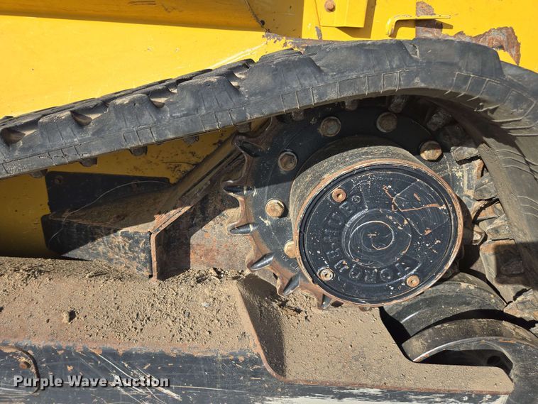 image for item EE0061 2018 John Deere 333G tracked skid steer loader