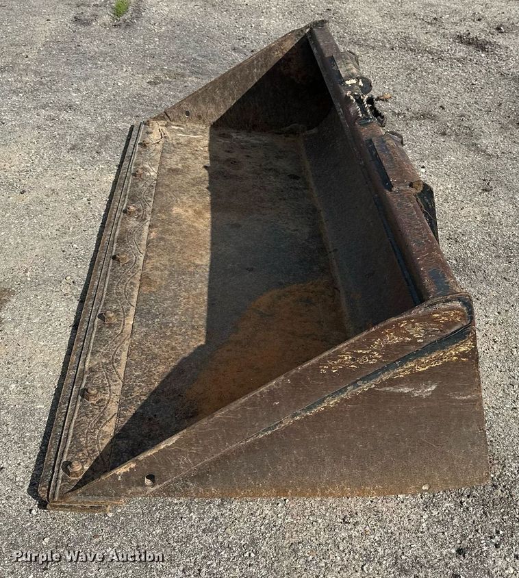 image for item EE0061 2018 John Deere 333G tracked skid steer loader