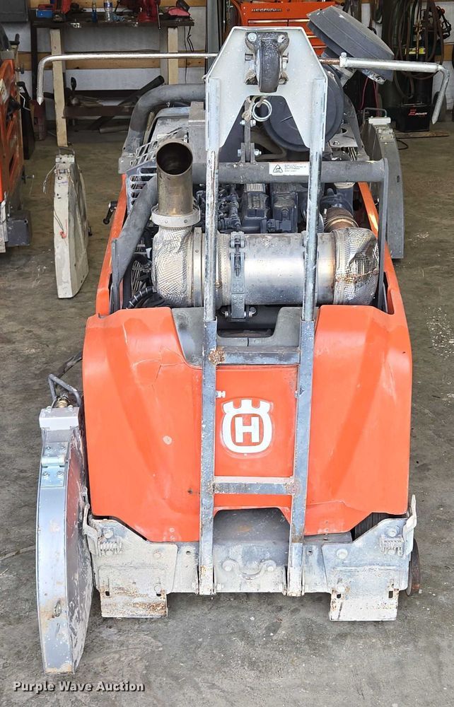 image for item EF1583 Husqvarna FS 7000 D concrete saw