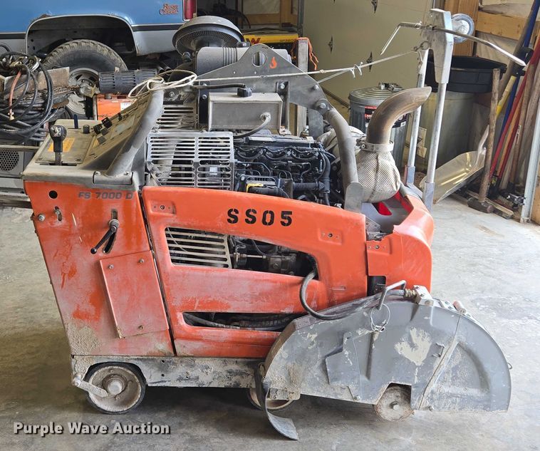 image for item EF1583 Husqvarna FS 7000 D concrete saw