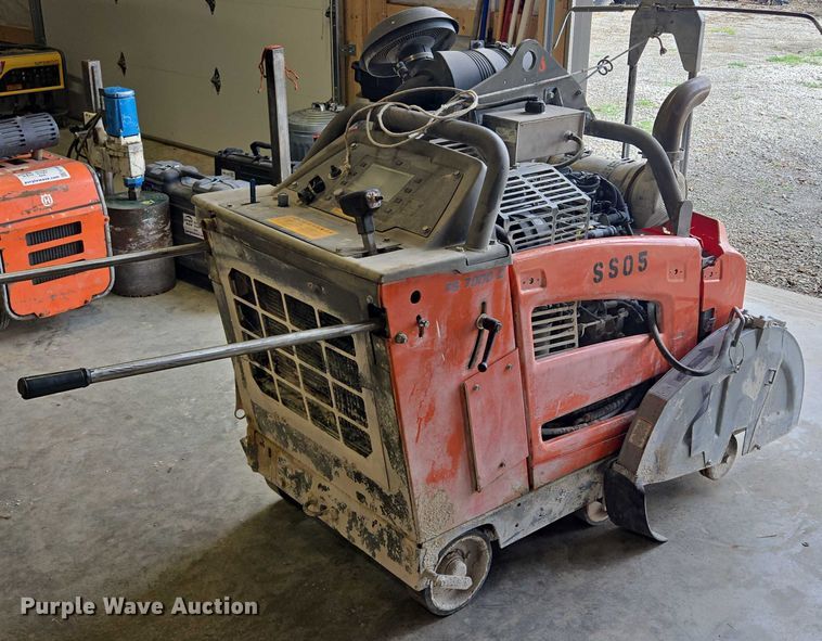 image for item EF1583 Husqvarna FS 7000 D concrete saw