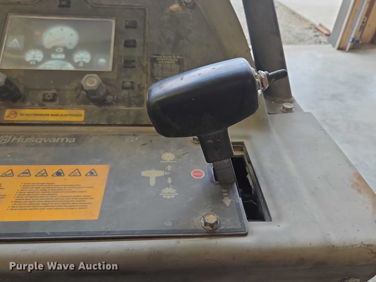 image for item EF1583 Husqvarna FS 7000 D concrete saw