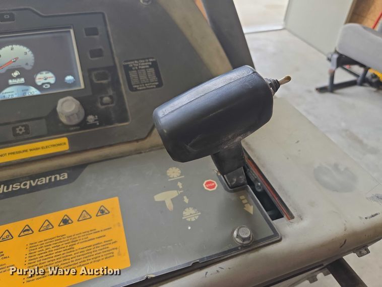 image for item EF1585 Husqvarna FS 7000 D concrete saw