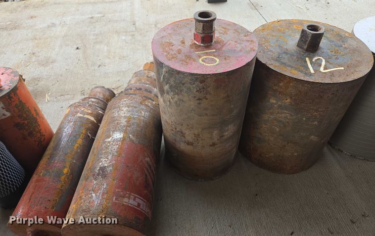 image for item EF1587 (22) core drills bits