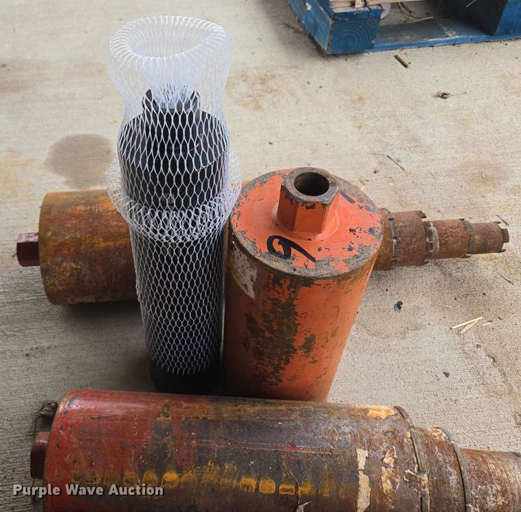 image for item EF1587 (22) core drills bits