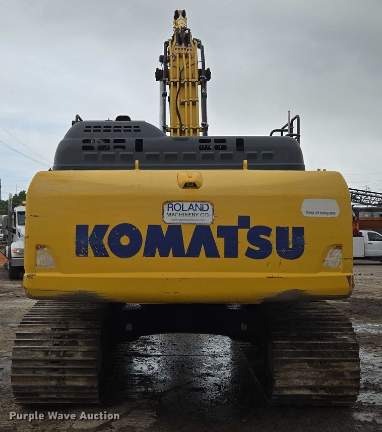 image for item EF1599 2016 Komatsu PC360LC-11 excavator