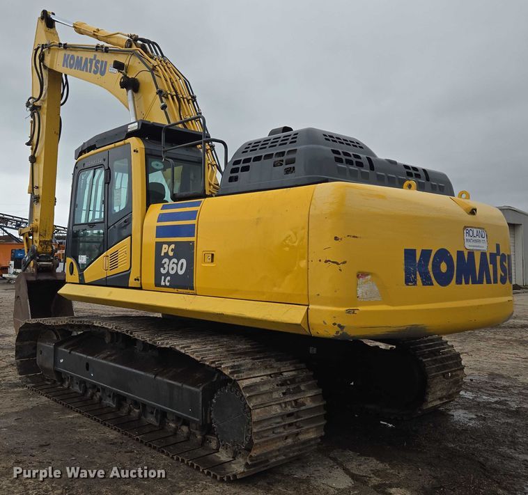 image for item EF1599 2016 Komatsu PC360LC-11 excavator