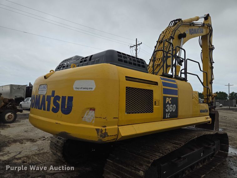 image for item EF1599 2016 Komatsu PC360LC-11 excavator