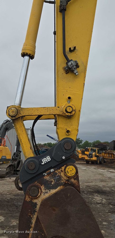 image for item EF1599 2016 Komatsu PC360LC-11 excavator