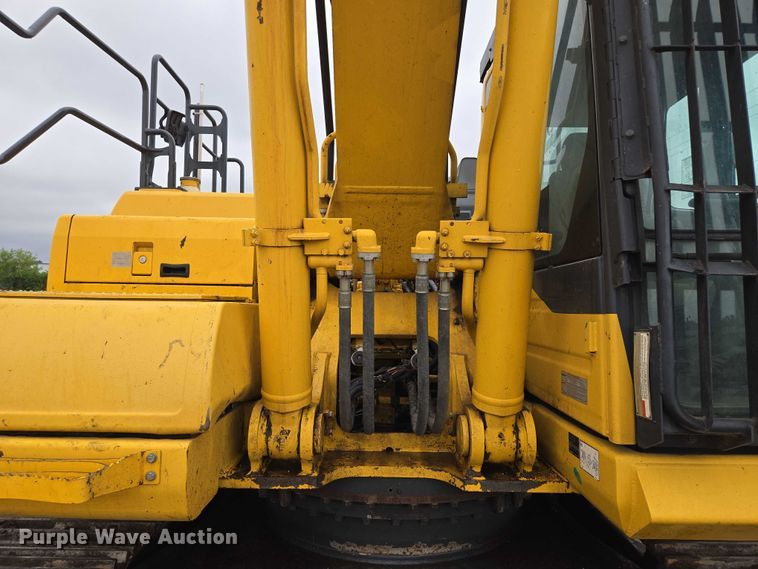 image for item EF1599 2016 Komatsu PC360LC-11 excavator