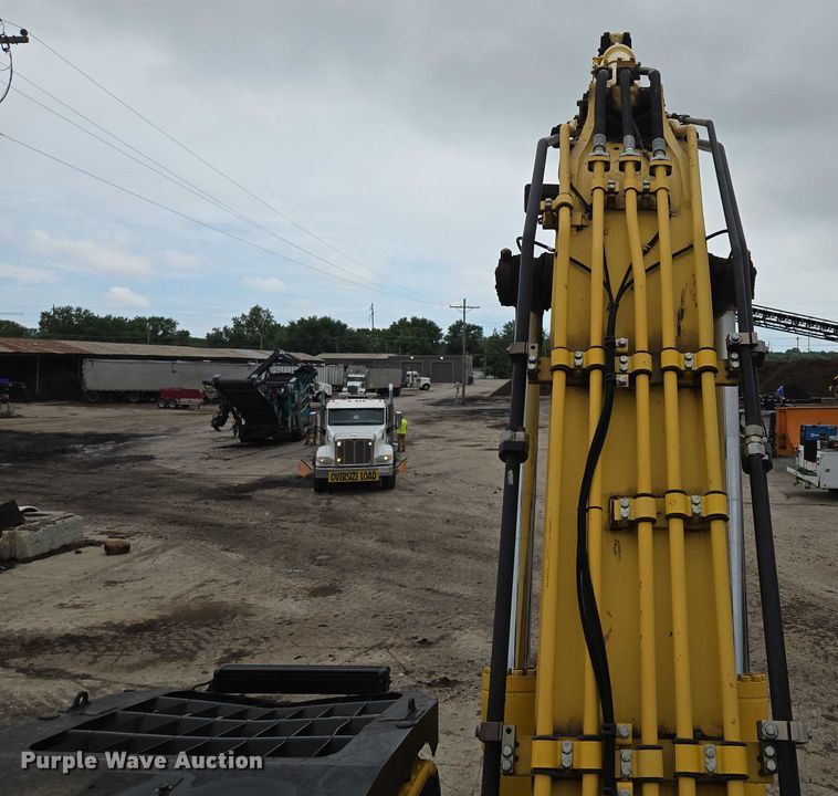 image for item EF1599 2016 Komatsu PC360LC-11 excavator