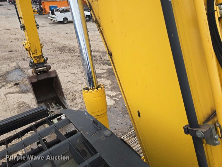 image for item EF1599 2016 Komatsu PC360LC-11 excavator