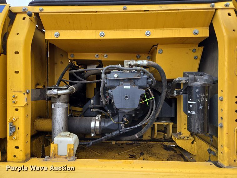 image for item EF1599 2016 Komatsu PC360LC-11 excavator