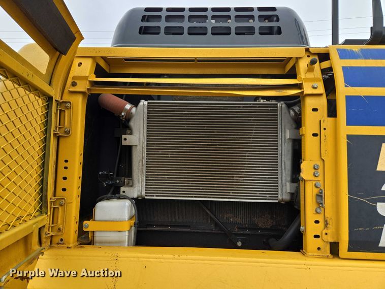 image for item EF1599 2016 Komatsu PC360LC-11 excavator