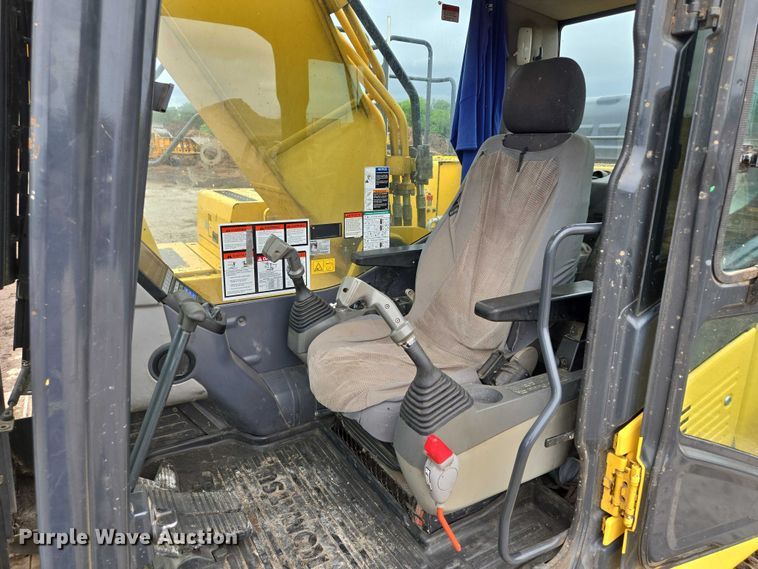 image for item EF1599 2016 Komatsu PC360LC-11 excavator