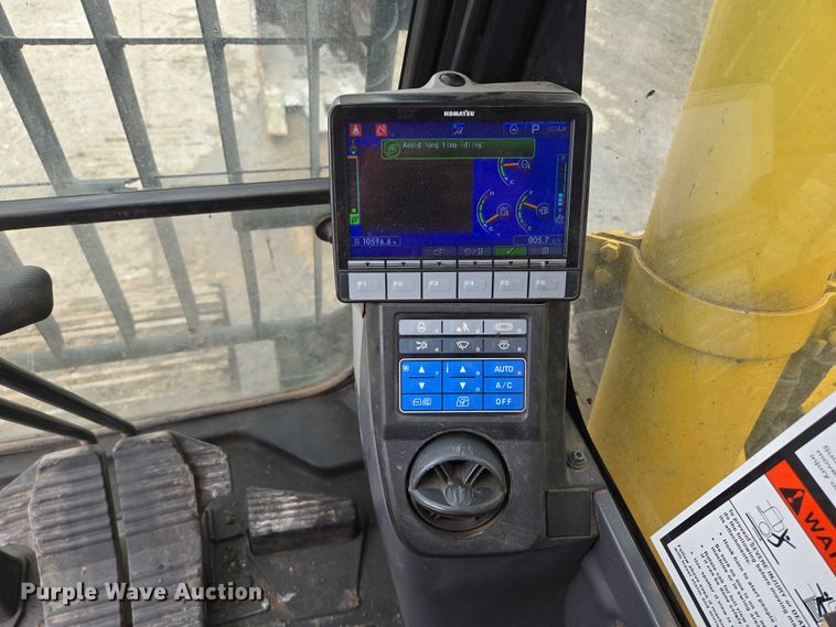 image for item EF1599 2016 Komatsu PC360LC-11 excavator