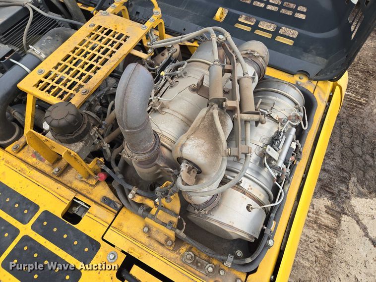 image for item EF1599 2016 Komatsu PC360LC-11 excavator