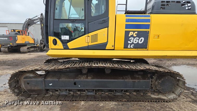 image for item EF1599 2016 Komatsu PC360LC-11 excavator