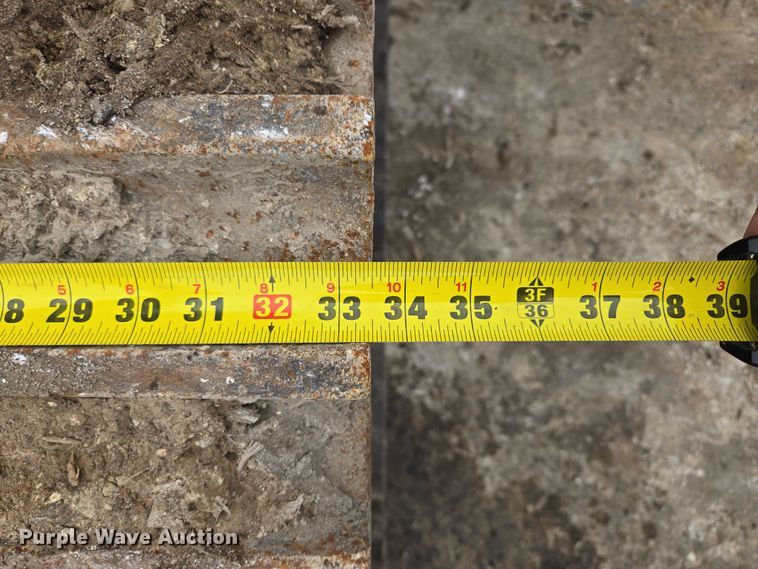 image for item EF1599 2016 Komatsu PC360LC-11 excavator