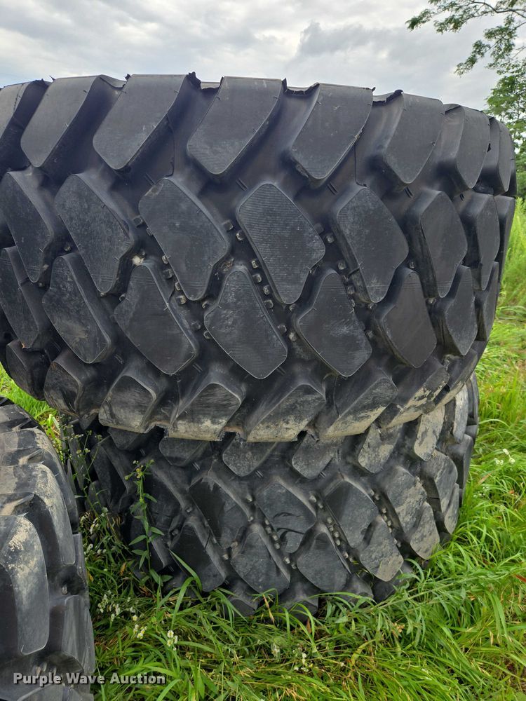 image for item EF1604 (4) Bridgestone 750/65R25 tires and wheels