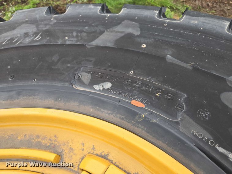 image for item EF1604 (4) Bridgestone 750/65R25 tires and wheels