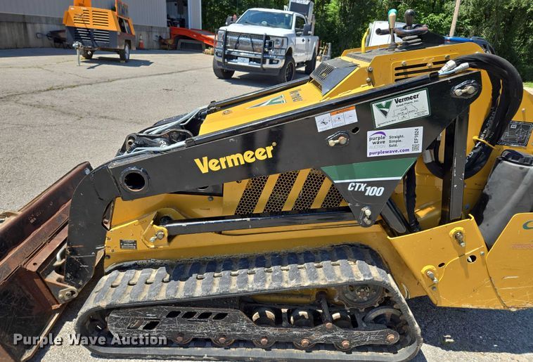 image for item EF1624 2018 Vermeer CTX100 compact utility loader