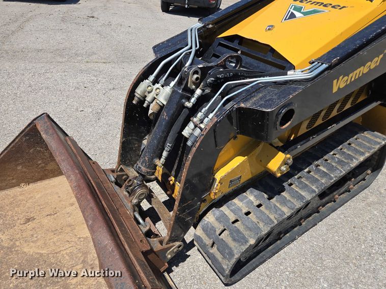 image for item EF1624 2018 Vermeer CTX100 compact utility loader