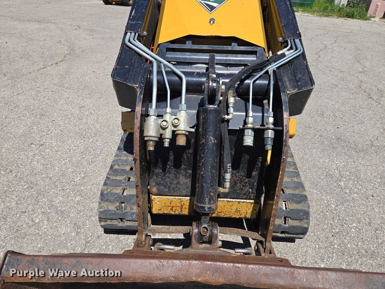 image for item EF1624 2018 Vermeer CTX100 compact utility loader