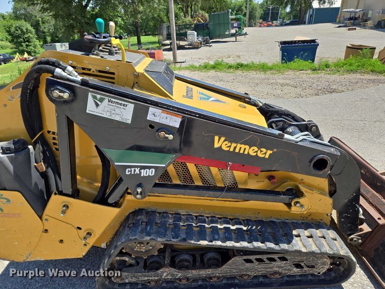 image for item EF1624 2018 Vermeer CTX100 compact utility loader